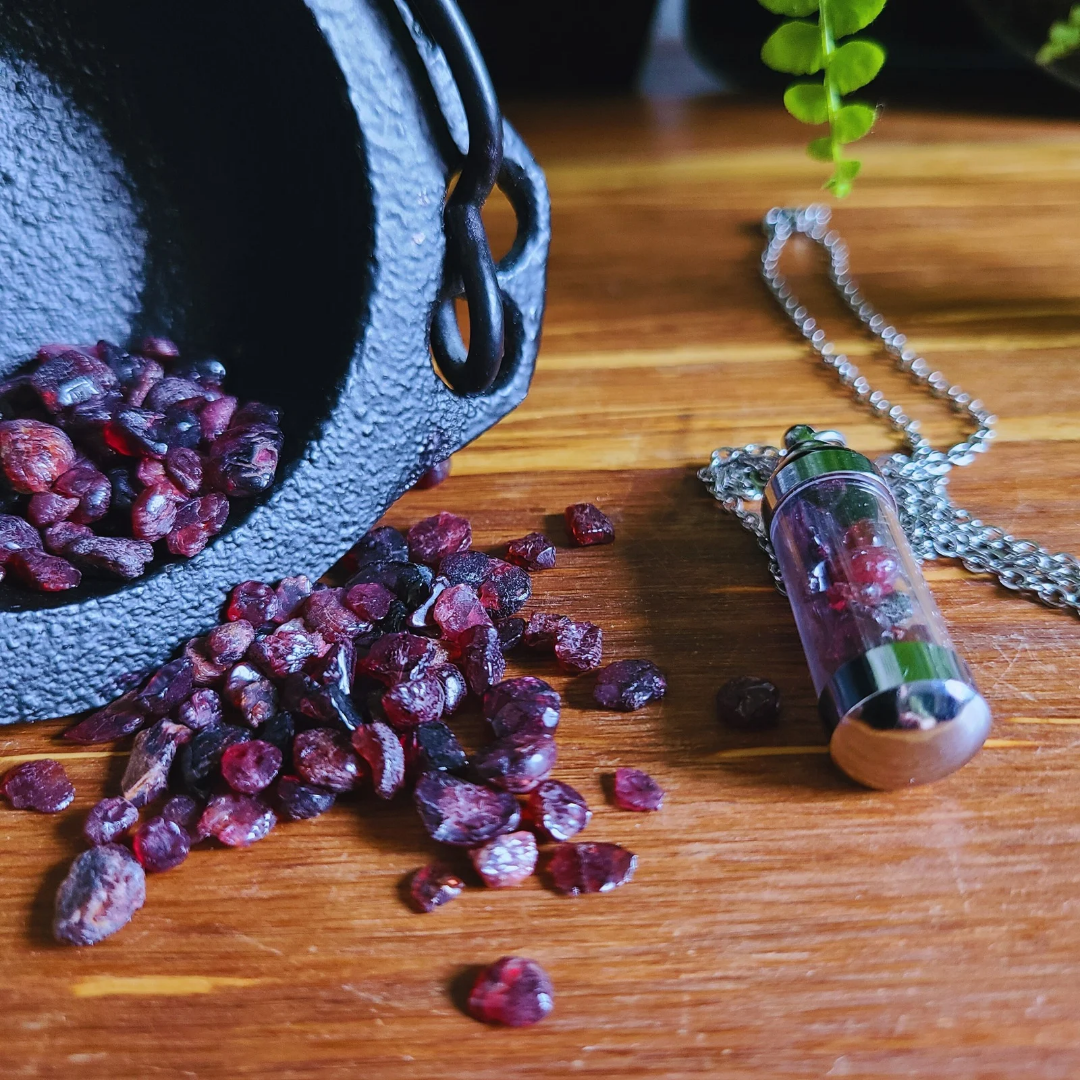 Garnet Crystal Necklace with Smoothed Gemstone Chamber for Energy Absorption – 20.9” Chain, Empowering Crystal Jewelry for Passion, Strength, Vitality