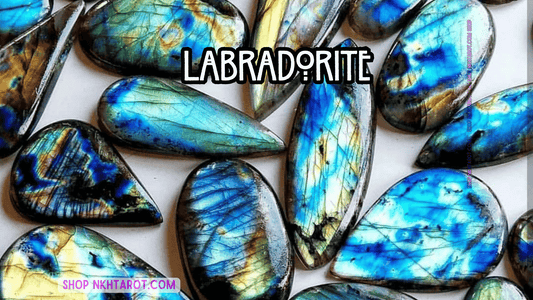 Labradorite: Magical Properties, Ritual Uses, and Spiritual Benefits in Witchcraft