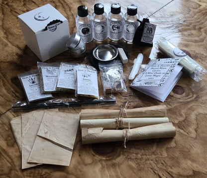 Lunar Spell Kit –3 spells 4 Moon Waters, Selenite Wand & Hexe Black Salt, Cleansing, Charging & Intention